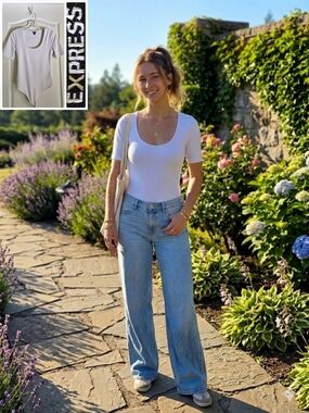 EUC Express Body Contour White Scoop-Neck Short Sleeve Bodysuit, Size Small